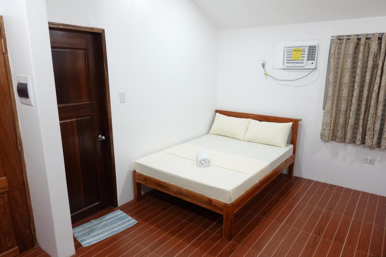 Badi'S Place Moalboal Kültér fotó