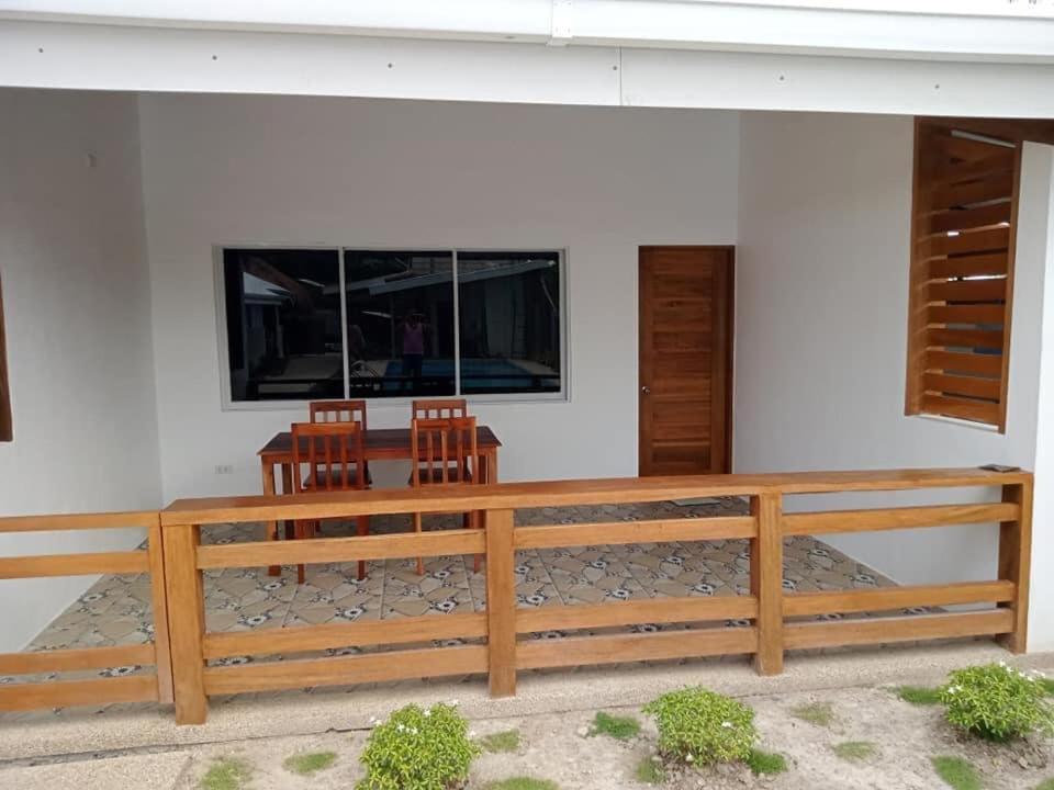 Badi'S Place Moalboal Kültér fotó